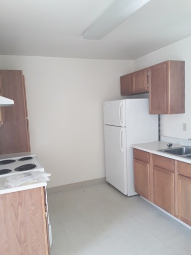 516 Corporate Avenue 1-2 Beds Apartment for Rent Photo Gallery 1